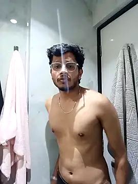 skinnyyyyyyyyy online show from June 12, 4:33 am