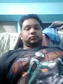 Snapshot of Sexyghsoh chatting on December 28, 12:36 pm Sexyghsoh online show from December 28, 12:36 pm