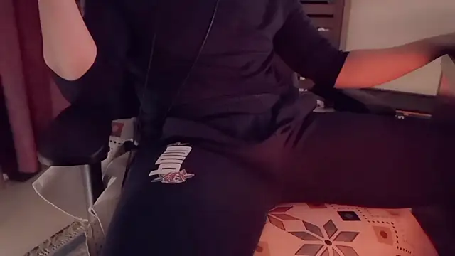 Snapshot of meow199410 chatting on October 31, 3:52 am meow199410 online show from October 31, 3:52 am