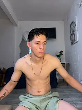 Bodyxx23 online show from May 4, 1:40 am