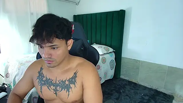 man dur07 online show from March 1, 9:25 pm