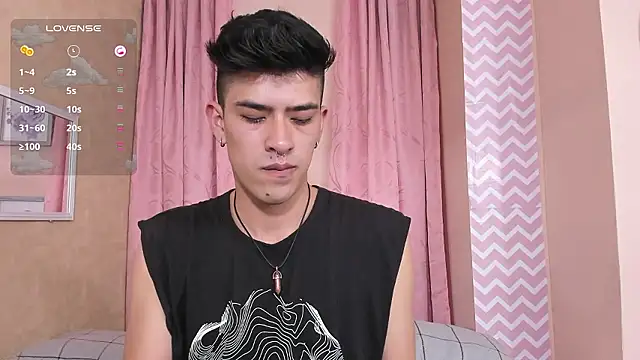 Ryan Clark  online show from December 6, 8:07 pm