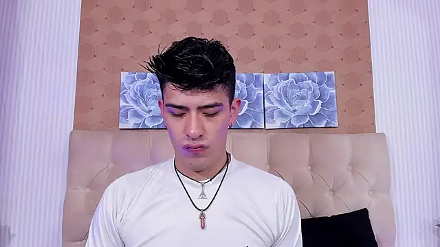 Ryan Clark  online show from December 27, 7:57 pm