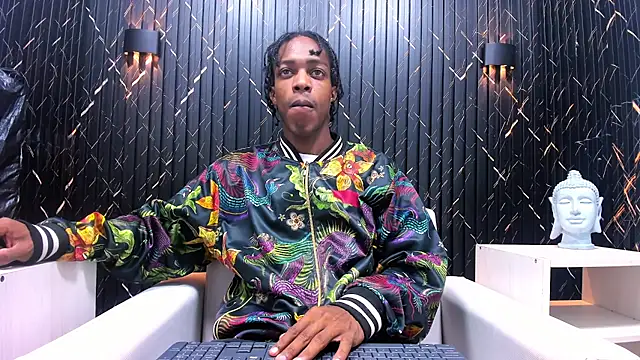LarryCollin online show from February 13, 3:18 am