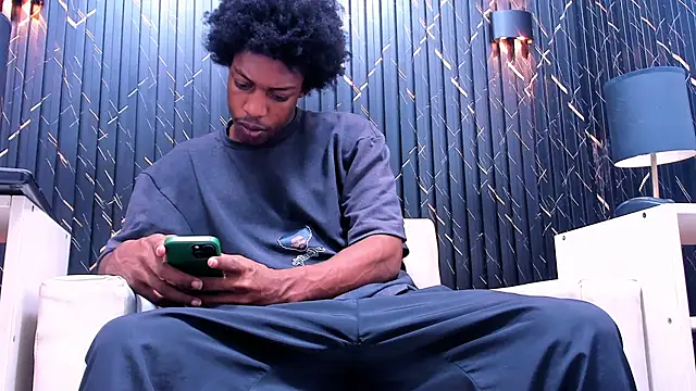 LarryCollin online show from September 9, 1:27 am