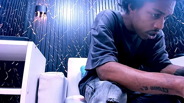 Snapshot of LarryCollin chatting on September 30, 3:12 am LarryCollin online show from September 30, 3:12 am