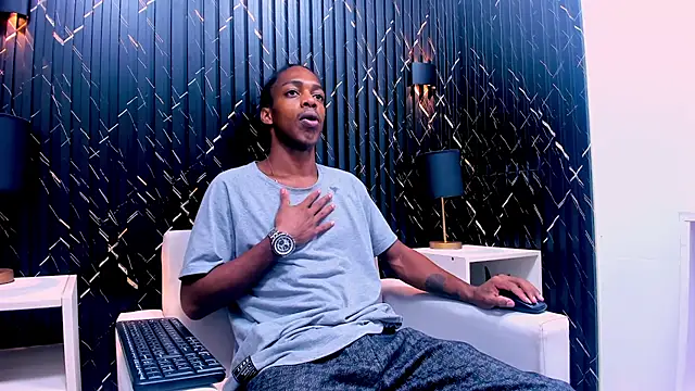 LarryCollin online show from March 2, 2:08 am