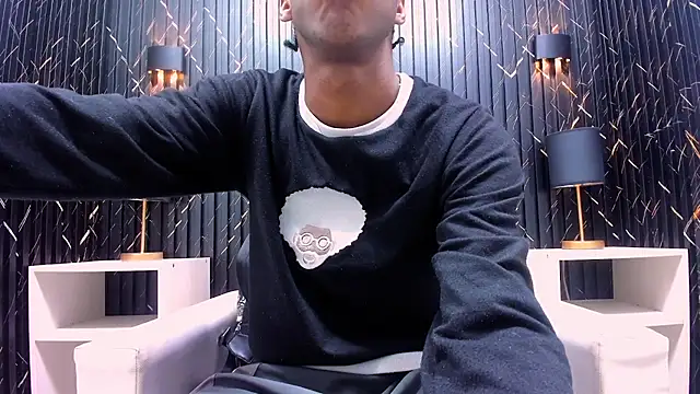 LarryCollin online show from February 21, 1:11 am
