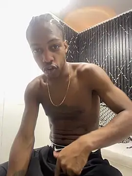 LarryCollin online show from March 18, 3:56 am
