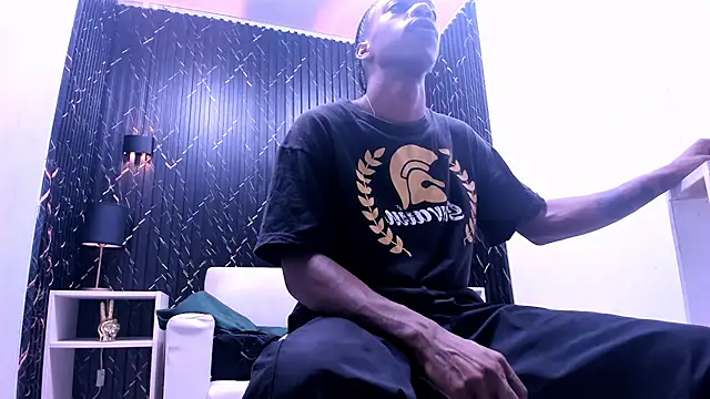 LarryCollin online show from March 15, 4:02 am