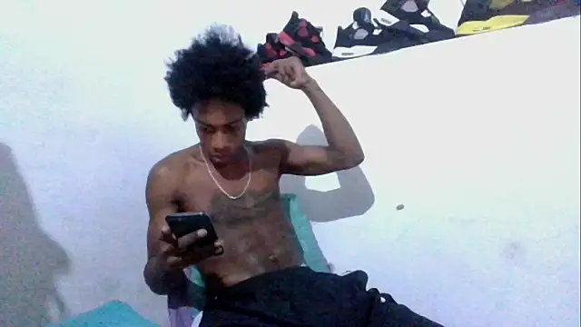 LarryCollin online show from October 25, 6:42 pm