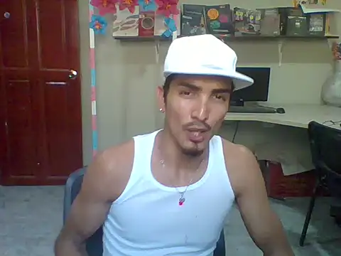 jeremy scott online show from February 12, 8:59 pm