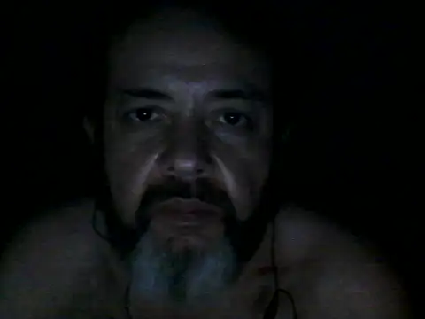 Snapshot of Leocesar37 chatting on September 9, 5:51 am Leocesar37 online show from September 9, 5:51 am