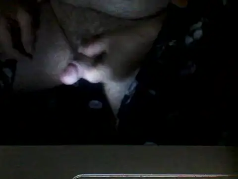 Snapshot of Leocesar37 chatting on September 18, 10:17 am Leocesar37 online show from September 18, 10:17 am