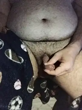 Snapshot of Leocesar37 chatting on October 17, 3:54 am Leocesar37 online show from October 17, 3:54 am