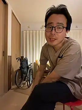 Snapshot of shigeki-113 chatting on October 9, 2:11 pm shigeki-113 online show from October 9, 2:11 pm