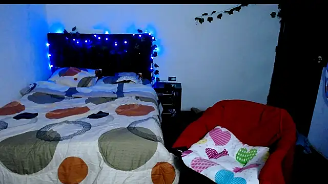 Snapshot of freddy_romas chatting on September 13, 1:50 am freddy romas online show from September 13, 1:50 am
