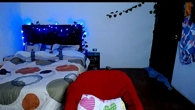 Snapshot of freddy_romas chatting on September 14, 2:02 am freddy romas online show from September 14, 2:02 am