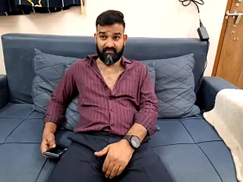 Snapshot of Fun_Guuy chatting on October 16, 10:12 am Fun Guuy online show from October 16, 10:12 am