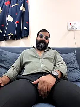 Fun Guuy online show from February 10, 3:00 am