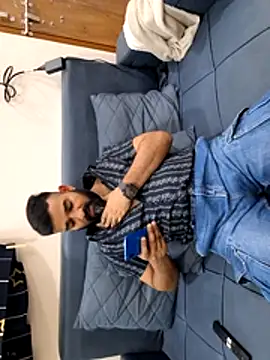 Snapshot of Fun_Guuy chatting on October 15, 10:01 am Fun Guuy online show from October 15, 10:01 am