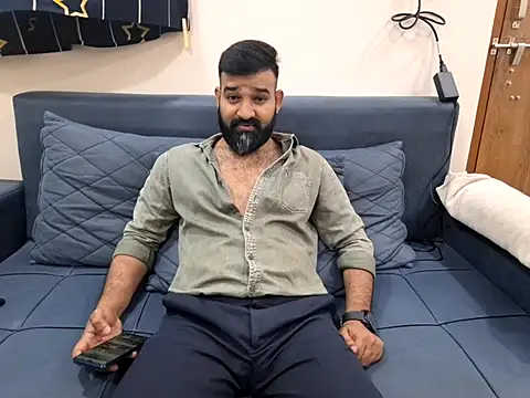 Snapshot of Fun_Guuy chatting on October 13, 9:48 am Fun Guuy online show from October 13, 9:48 am