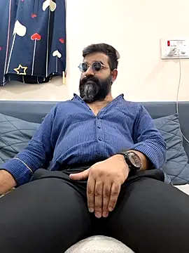 Fun Guuy online show from April 23, 3:55 am