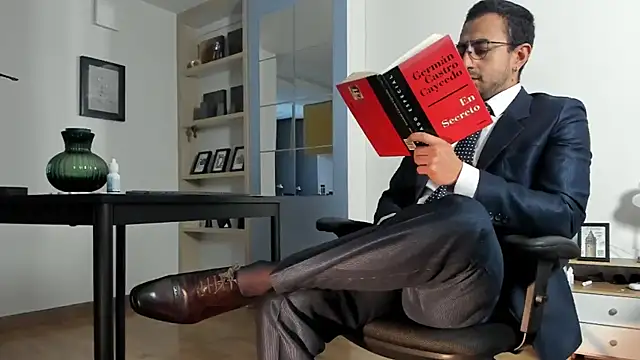 pablo-rincon95 online show from June 12, 1:09 pm