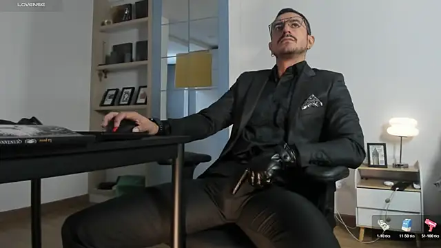 pablo-rincon95 online show from May 5, 2:41 pm