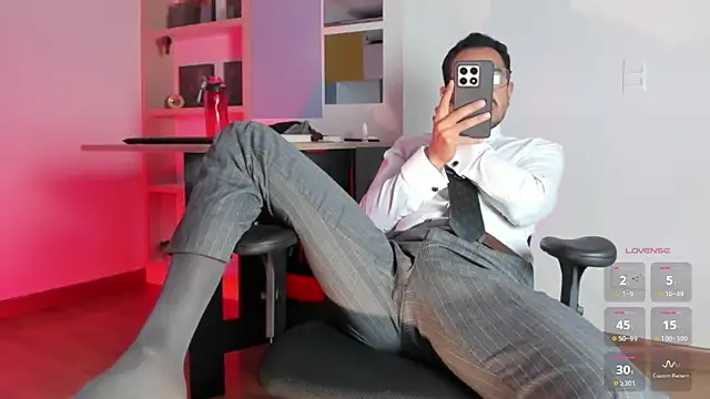 pablo-rincon95 online show from December 5, 5:20 pm