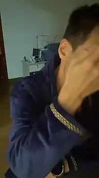 hkwildguy online show from April 11, 9:51 pm