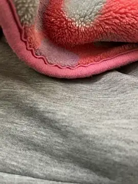 zelal online show from December 19, 11:03 pm