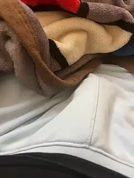 zelal online show from December 4, 11:13 pm