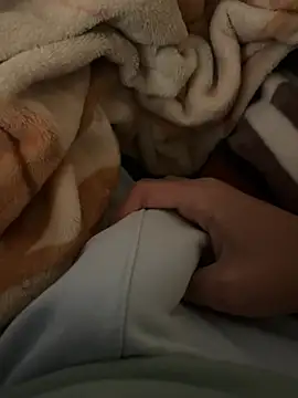 zelal online show from December 14, 3:15 pm