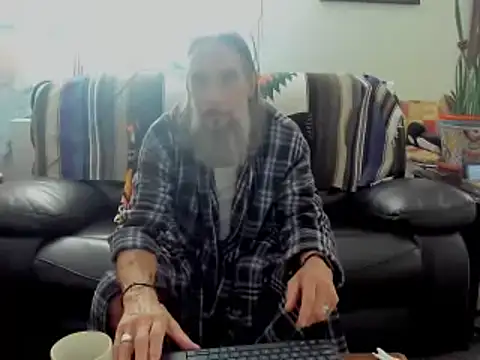 Snapshot of mindphu_k chatting on February 8, 5:39 pm mindphu k online show from February 8, 5:39 pm