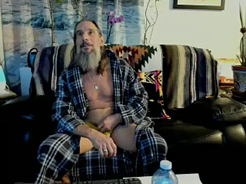 Snapshot of mindphu_k chatting on March 18, 2:08 am mindphu k online show from March 18, 2:08 am
