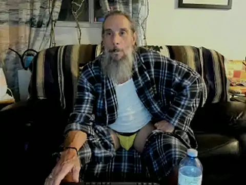 Snapshot of mindphu_k chatting on February 7, 1:04 am mindphu k online show from February 7, 1:04 am
