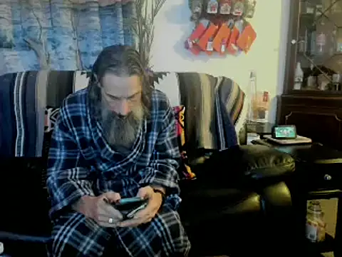 Snapshot of mindphu_k chatting on December 17, 6:02 am mindphu k online show from December 17, 6:02 am