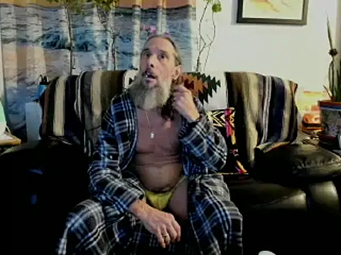 Snapshot of mindphu_k chatting on March 16, 12:56 am mindphu k online show from March 16, 12:56 am