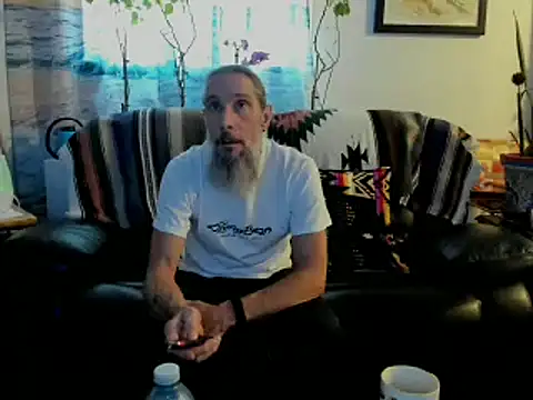 Snapshot of mindphu_k chatting on March 21, 11:23 pm mindphu k online show from March 21, 11:23 pm