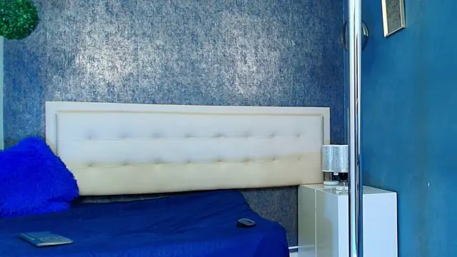 Snapshot of Erick_Zhimerman chatting on October 15, 3:25 am Erick Zhimerman online show from October 15, 3:25 am