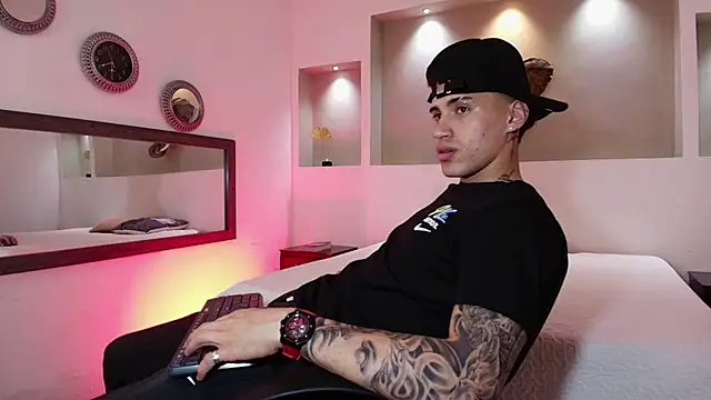 austin collinss online show from January 29, 1:16 am