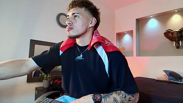 austin collinss online show from January 16, 1:37 am