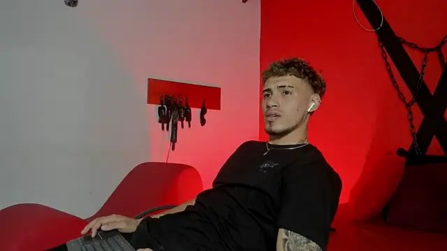 austin collinss online show from January 17, 12:42 am