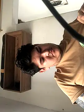ELtiorick18 online show from September 10, 7:56 pm