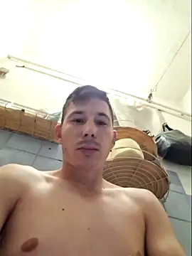 Snapshot of Kriszo99A chatting on October 14, 7:43 pm Kriszo99A online show from October 14, 7:43 pm