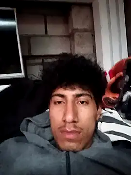 alexander32r online show from April 5, 8:38 pm