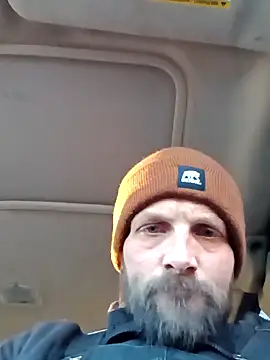 Whipit323 online show from February 20, 1:35 pm