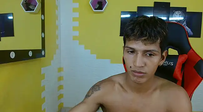 mau elixxx online show from January 24, 3:32 am