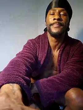 Snapshot of chocolateman chatting on January 28, 10:45 am chocolateman online show from January 28, 10:45 am